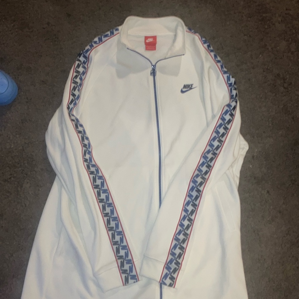Nike zip up